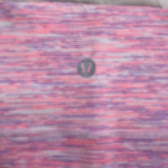 LULULEMON TANK TOP PINK COLOR SIZE 8 - Picture 3 of 5